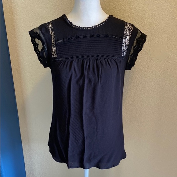 Daniel Rainn Black Flutter Sleeve Smocked Blouse. Size XS. Tie back of neck. - Picture 3 of 16